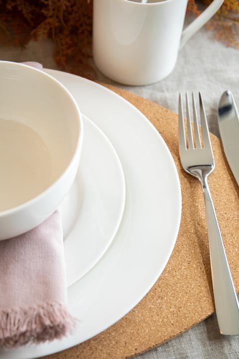 Actual product image Mikasa Egret 12-Piece China Dinner Set, White (12 pcs.)