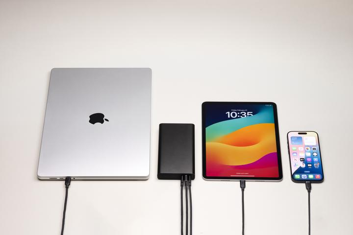 Actual product image mophie Powerstation Ultra (25000 mAh, 140 W, 140 Wh)