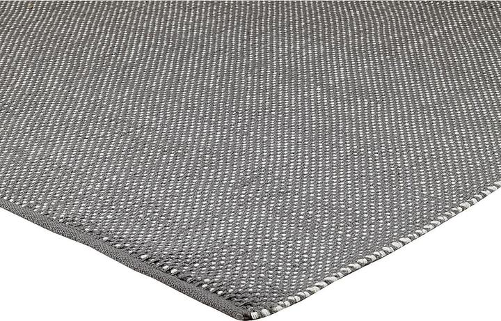 Actual product image Liv Interior Carpet Dots 70 cm x 140 cm, Grey (70 x 140 cm)