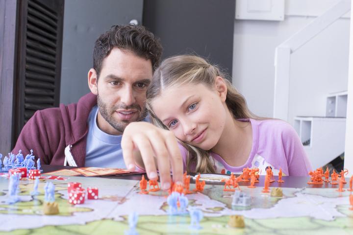 Produktbild Hasbro Gaming Risiko Refresh (Deutsch)