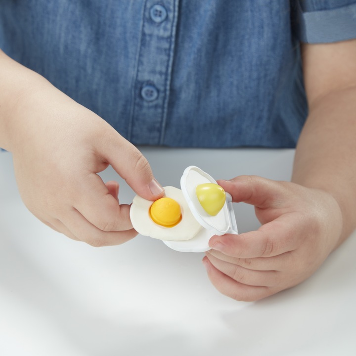 Actual product image Play-Doh Animal Crew - Cluck-a-Dee