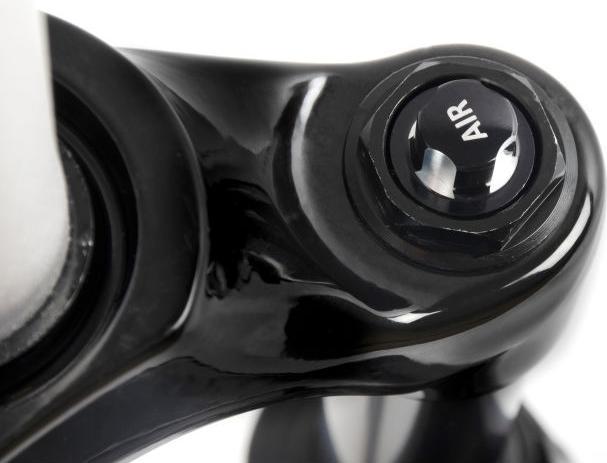 Actual product image RST Fork Viv Air Tnl 60mm Black Disc/V-Brake Without Steerer Tube (60 mm)