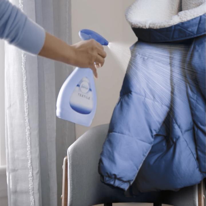 Produktbild Febreze Textilerfrischer (Spray)