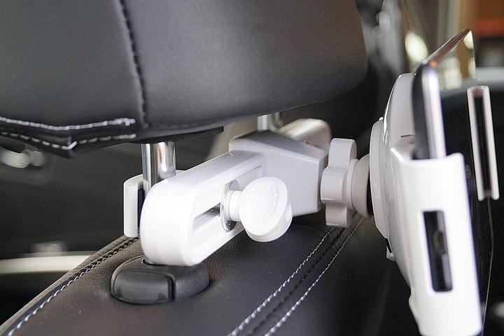 Actual product image Reflecta Tabula Car Universal Tablet Holder