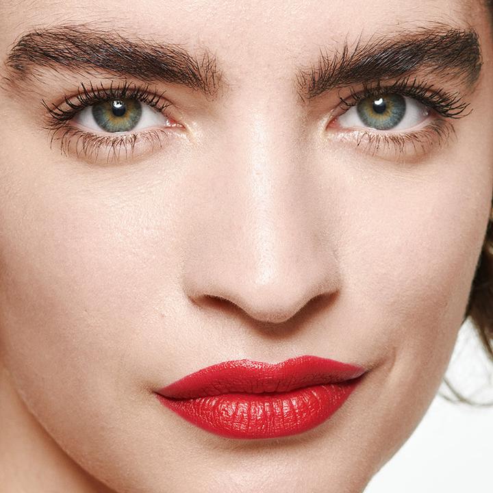 Produktbild Veralab Click N Kiss Velvet Lipstick 01 - A Luxurious Velvet Finish Lipstick (01 - A Luxurious Velvet Finish Lipstick)