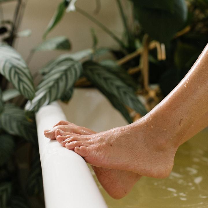 Actual product image Moon Bath Badetee Full Lunar Set (303 ml, Bath salts)