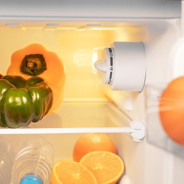 Actual product image Cecotec Bolero CoolMarket 2D Origin 86 Red E (86 l)