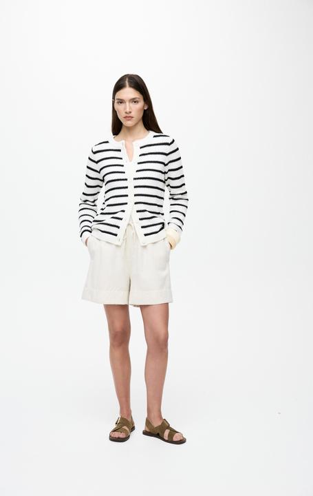 Actual product image Vila Mid Waist Shorts (34)