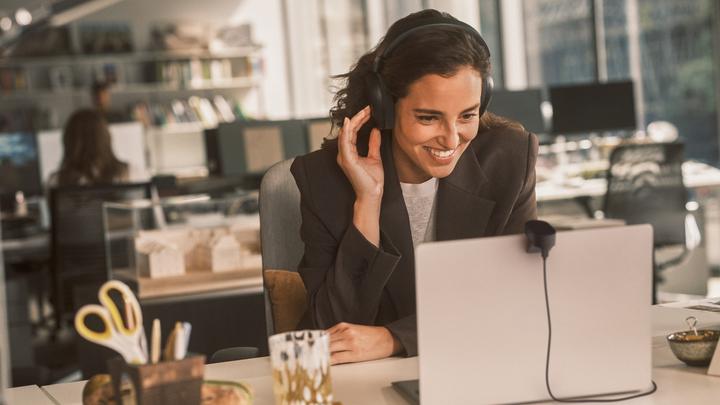 Produktbild Jabra Evolve3 85 UC + Ladestation (Kabellos, USB-C, Unify)