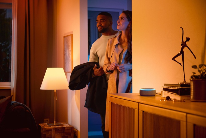 Image du produit Philips Hue White & Color Ambiance BT (E27, 6.50 W, 806 lm, 1 x, F)
