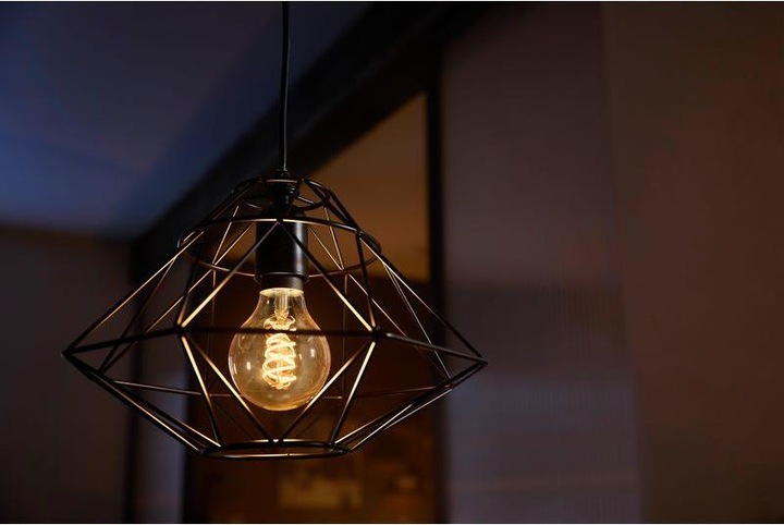 Immagine prodotto Philips Hue Tonalità Bianco BT (E27, 7 W, 550 lm, 1 x, G)
