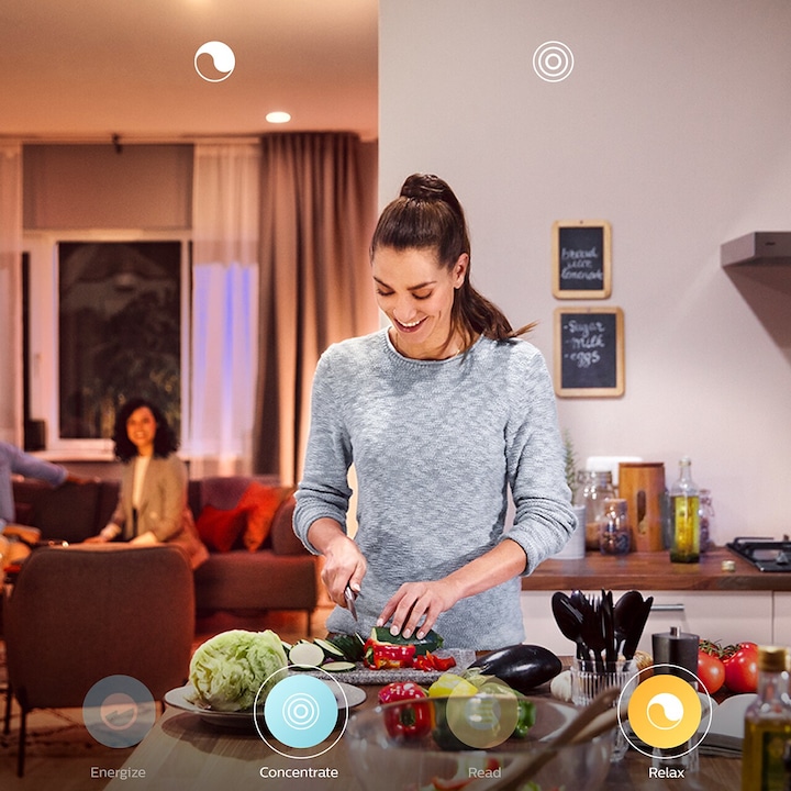 Produktbild Philips Hue White & Color Ambiance BT (GU10, 5.70 W, 350 lm, 2 x, G)