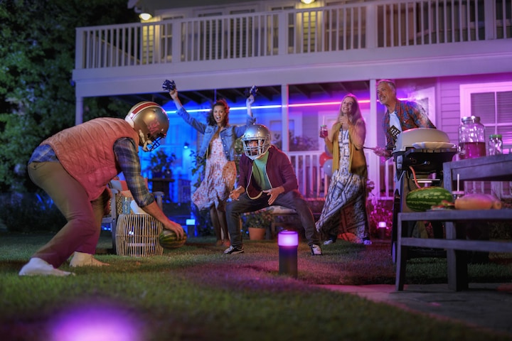 Immagine prodotto Philips Hue Outdoor Lightstrip (RGBW, 500 cm, Esterno)