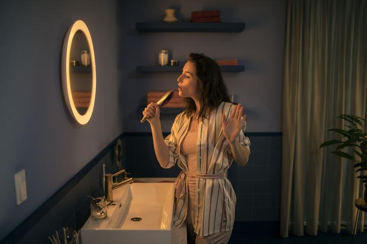 Produktbild Philips Hue myBathroom Adore Basis BT (2400 lm)