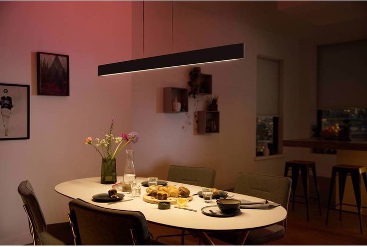 Actual product image Philips Hue Ensis (4750 lm)
