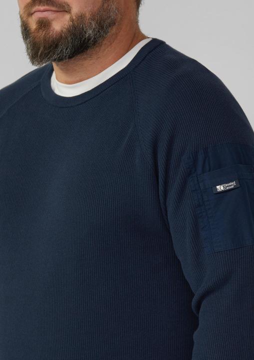 Produktbild s.Oliver Strickpullover Strukturierter Raglanpullover aus Baumwolle mit Ärmeltasche (4XL)