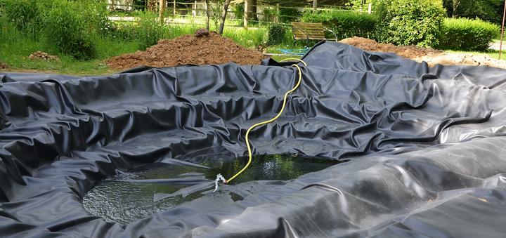 Actual product image Aquagart Teichfolie PVC 8m x 2m 1,0mm schwarz Folie für den Gartenteich