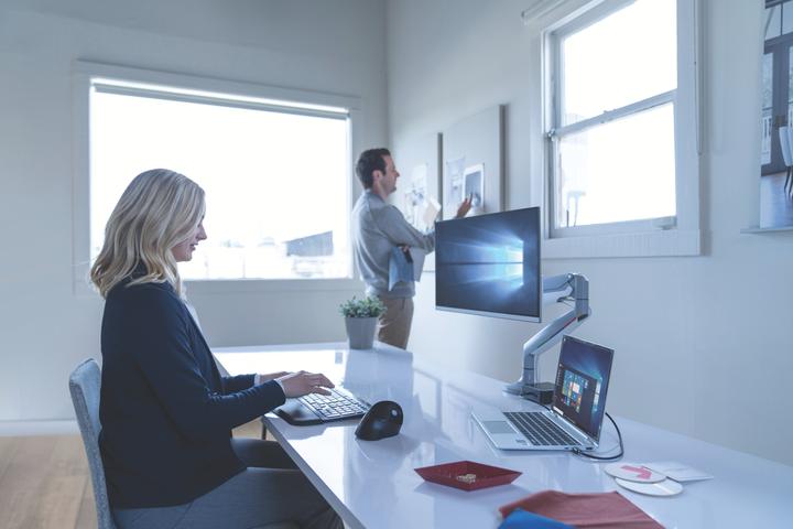 Actual product image Kensington SmartFit® One-Touch Single Monitor Arm (Table, 32")