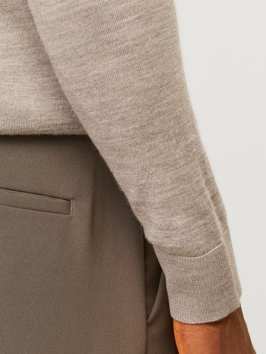 Produktbild Jack & Jones Einfarbig Strickpullover mit Rundhals Strickpullover mit Rundhals (S)