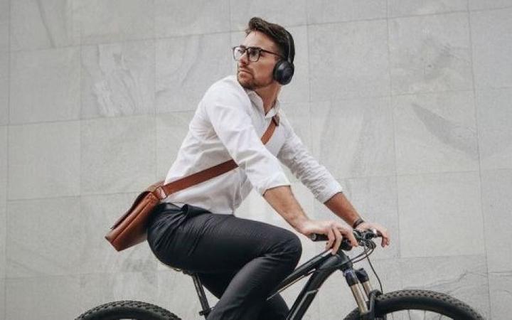 Actual product image Vention NBBB0 SoundMate S11 wireless in-ear headphones (black) (20 h, Wireless)