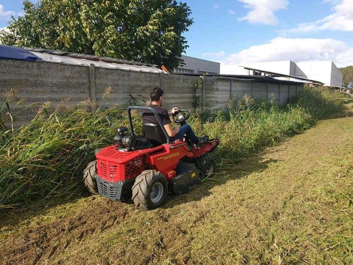Image du produit Benassi FOX 95 2WD TraktorMulchmäherLoncin 708 ccm, Hydrostatisches Getriebe