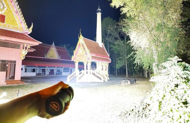 Actual product image AceBeam X80 GT (11.77 cm, 32500 lm)