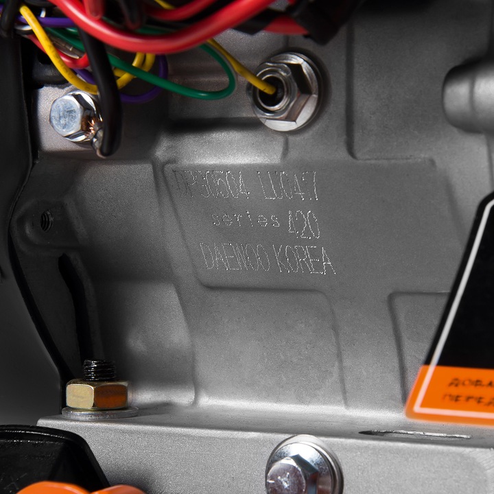 Actual product image Daewoo Power Products Petrol generator DUAL POWER (6000 W, 30 l)