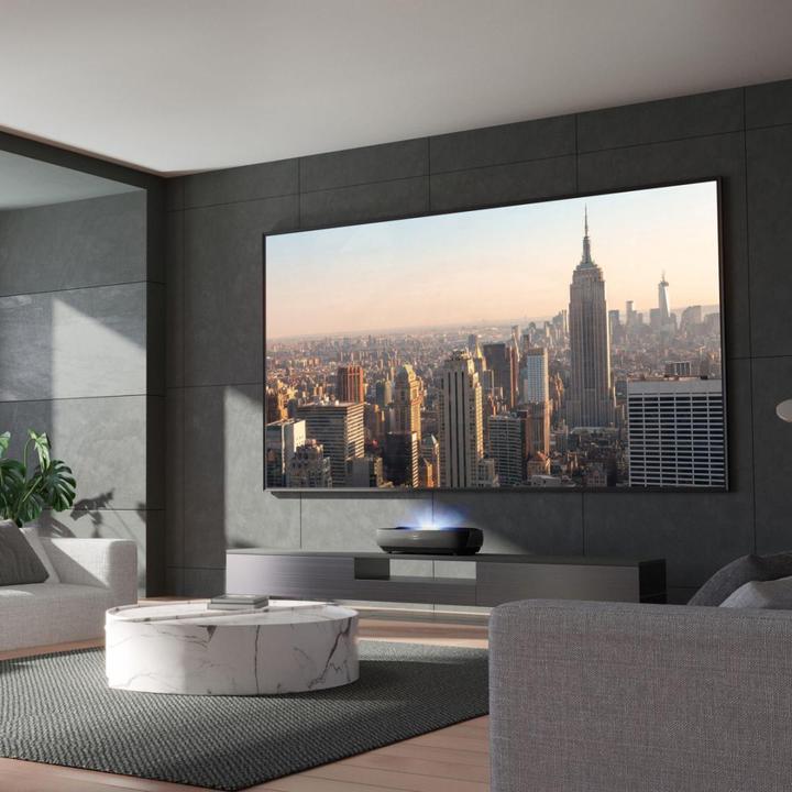 Actual product image Hisense 100L9HD incl. 100" ALR Daylight screen (4K, 3000 lm, 0.25:1)