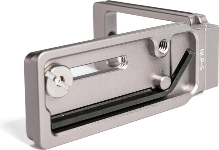 Actual product image Nisi L-Plate