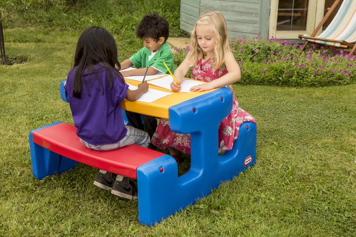 Productafbeelding Little Tikes Grote Picknicktafel - Binnen & Buiten - Blauw - Rood - Geel - Plastic - CE - 6 Persoon(...