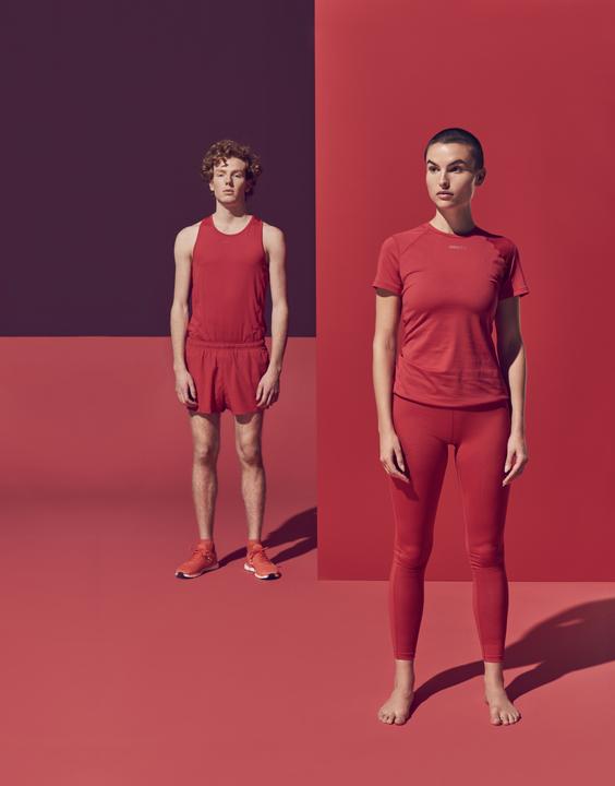 Actual product image Craft Adv Essence Ss Slim Tee Ladies (L)