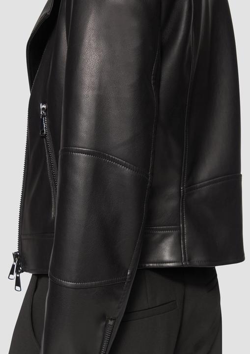 Actual product image S.Oliver Indoor-Jacke Schmal geschnittene Kunstleder-Jacke mit Reverskragen (42)