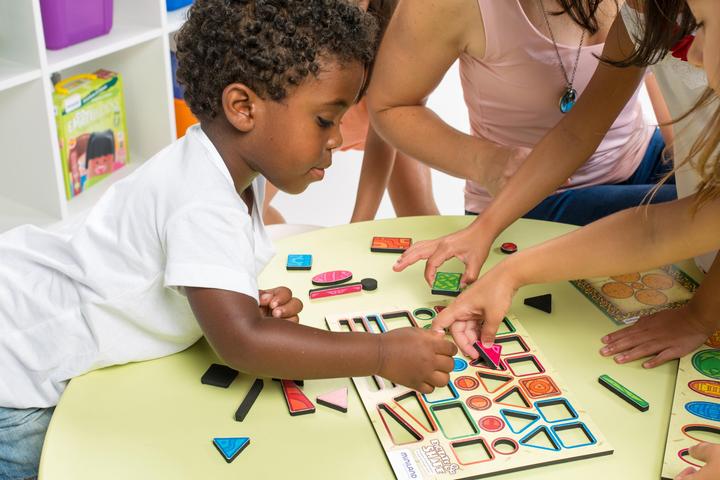 Actual product image Miniland Dictate Shape (4 - 7 years)