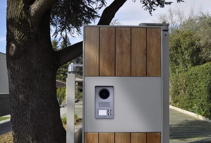 Produktbild Vimar Video Intercom Set, 2 Family, Hands-Free Touchscreen LCD, 2-Button Call Tablet with Rain Protection