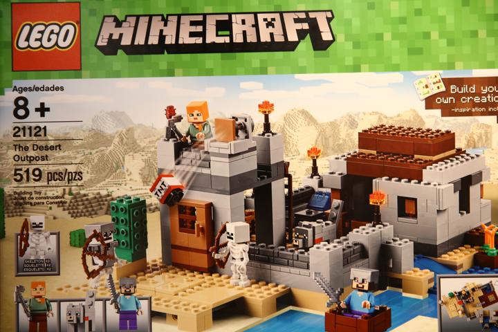 Actual product image LEGO The Desert Outpost (21121, LEGO Minecraft)