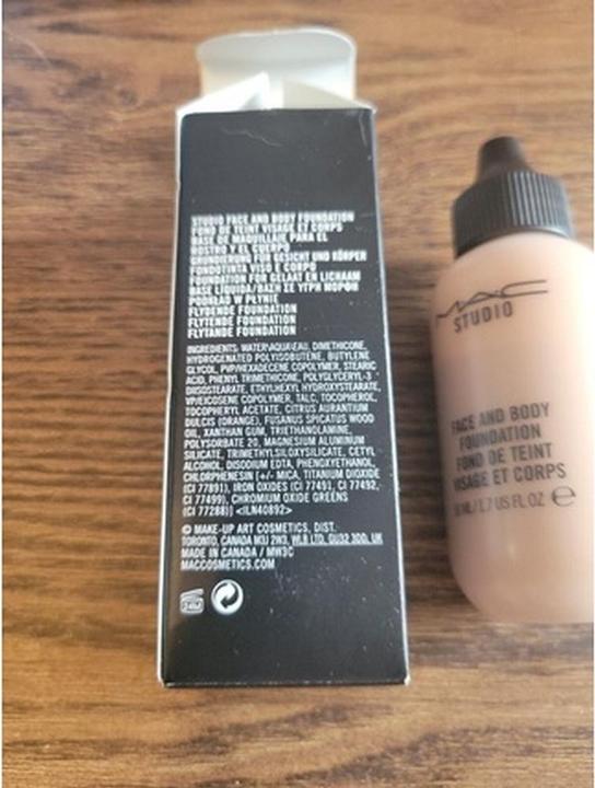 Actual product image MAC Cosmetics Studio Face and Body Foundation (No. N5)