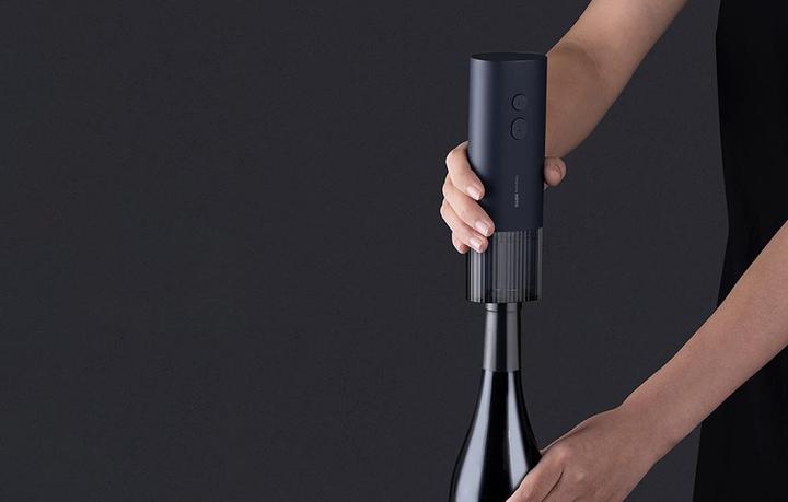 Actual product image Xiaomi Electric Wine Opener (Electric corkscrew)