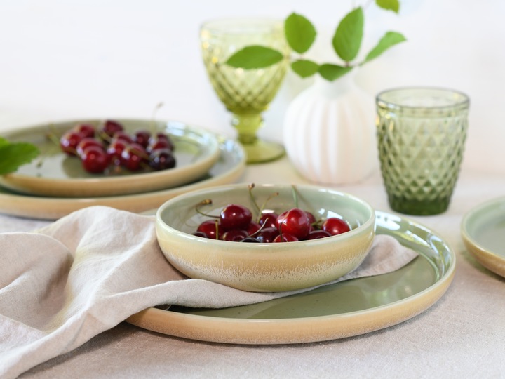 Actual product image CreaTable Uno (12 Piece)