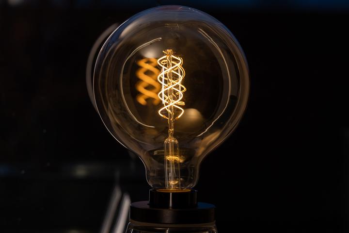 Produktbild Osram Vintage 1906 (E27, 4.80 W, 420 lm, 1 x, F)