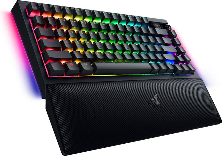 Actual product image Razer BlackWidow V4 Pro (US, Cable, Wireless)