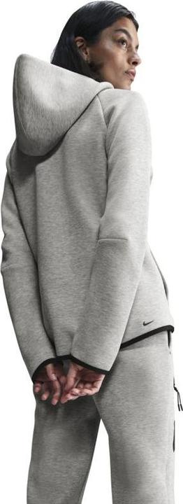 Actual product image Nike Tech Fleece Windrunner (M)