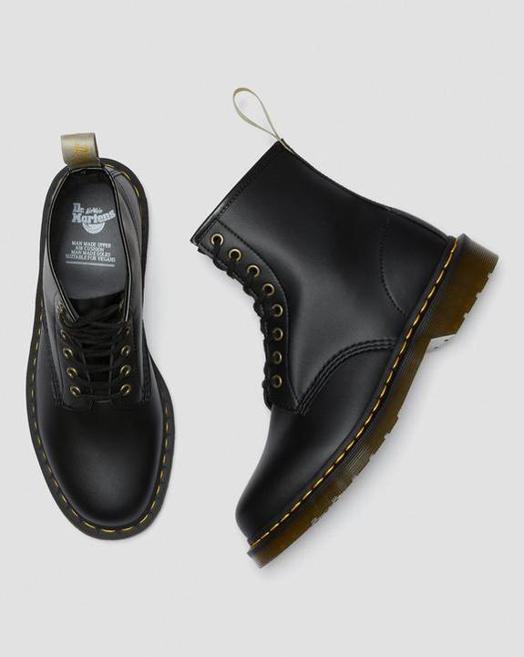 Actual product image Dr. Martens Boots (38)