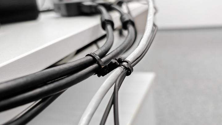 Actual product image Steffen Cable ties with Snap-Lock black 204.5mm x 4.5mm detachable, pack of 100 pcs. (Plastic cable ties, 204.50 mm, 100 pcs.)