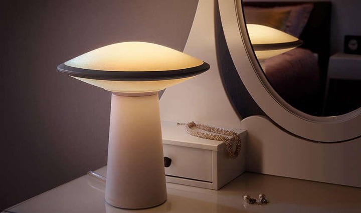 Produktbild Philips Hue Phoenix Basis (905 lm)