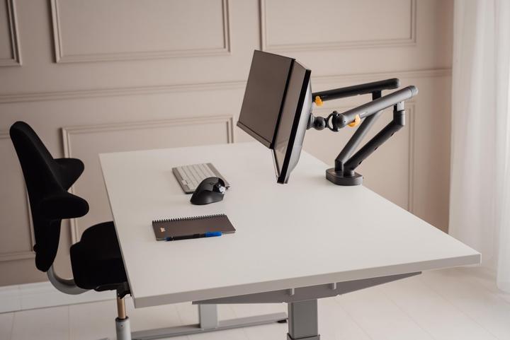 Actual product image Bakker Elkhuizen BNEBFDDG BAKKER BE Flexible monitor arm (Table, 35", 10 kg)