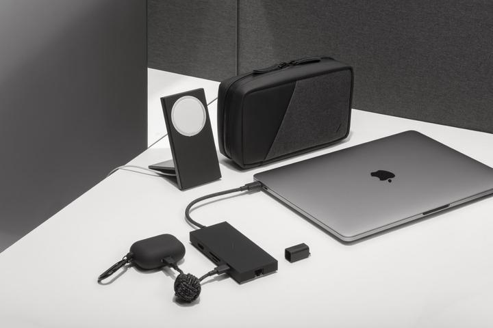 Actual product image Native Union Rise Dock