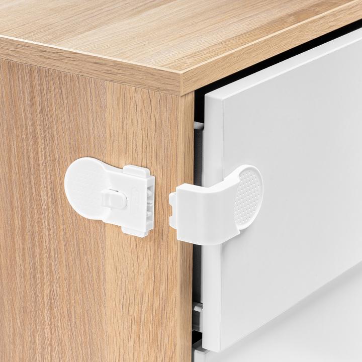 Actual product image Reer Drawer safety device
