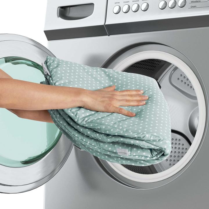 Actual product image Ingenuity Reversible duvet activity gym