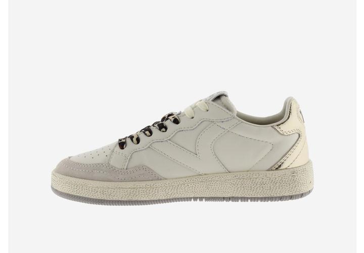 Actual product image Victoria Smash-Tachuelas (37)