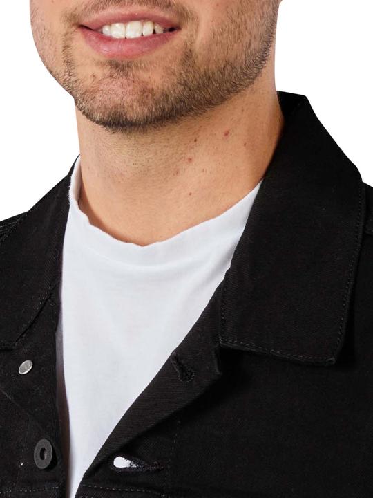 Actual product image Levis Trucker Jacket last night (M)
